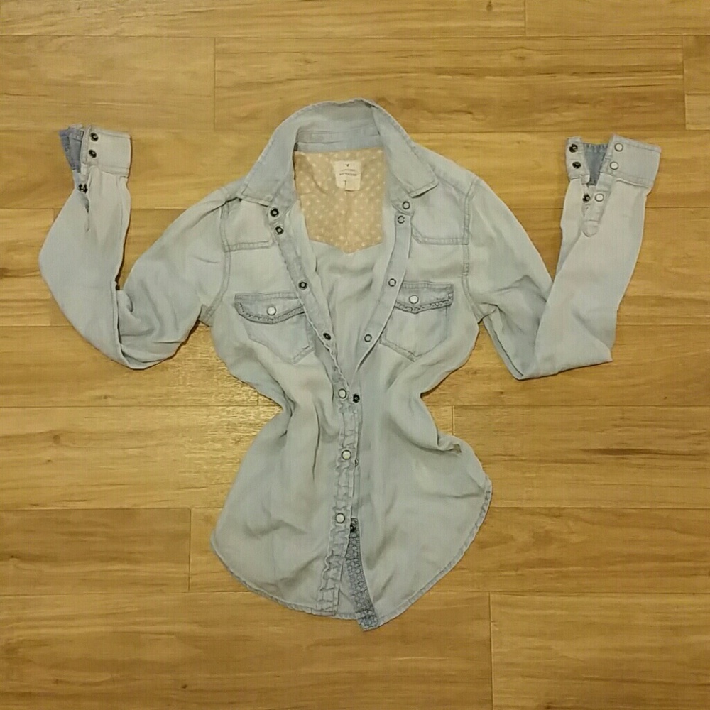 AE VINTAGE BOYFRIEND BUTTON-UP